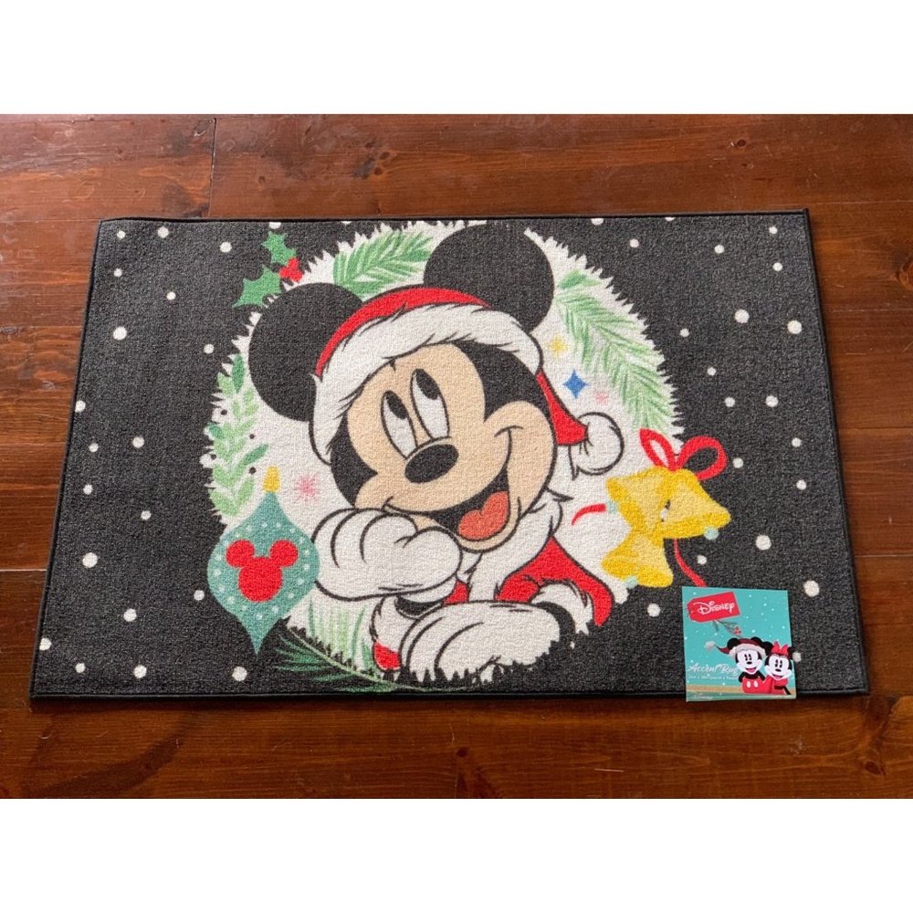 Disney Mickey Mouse Christmas Accent Rug 26” x 38”